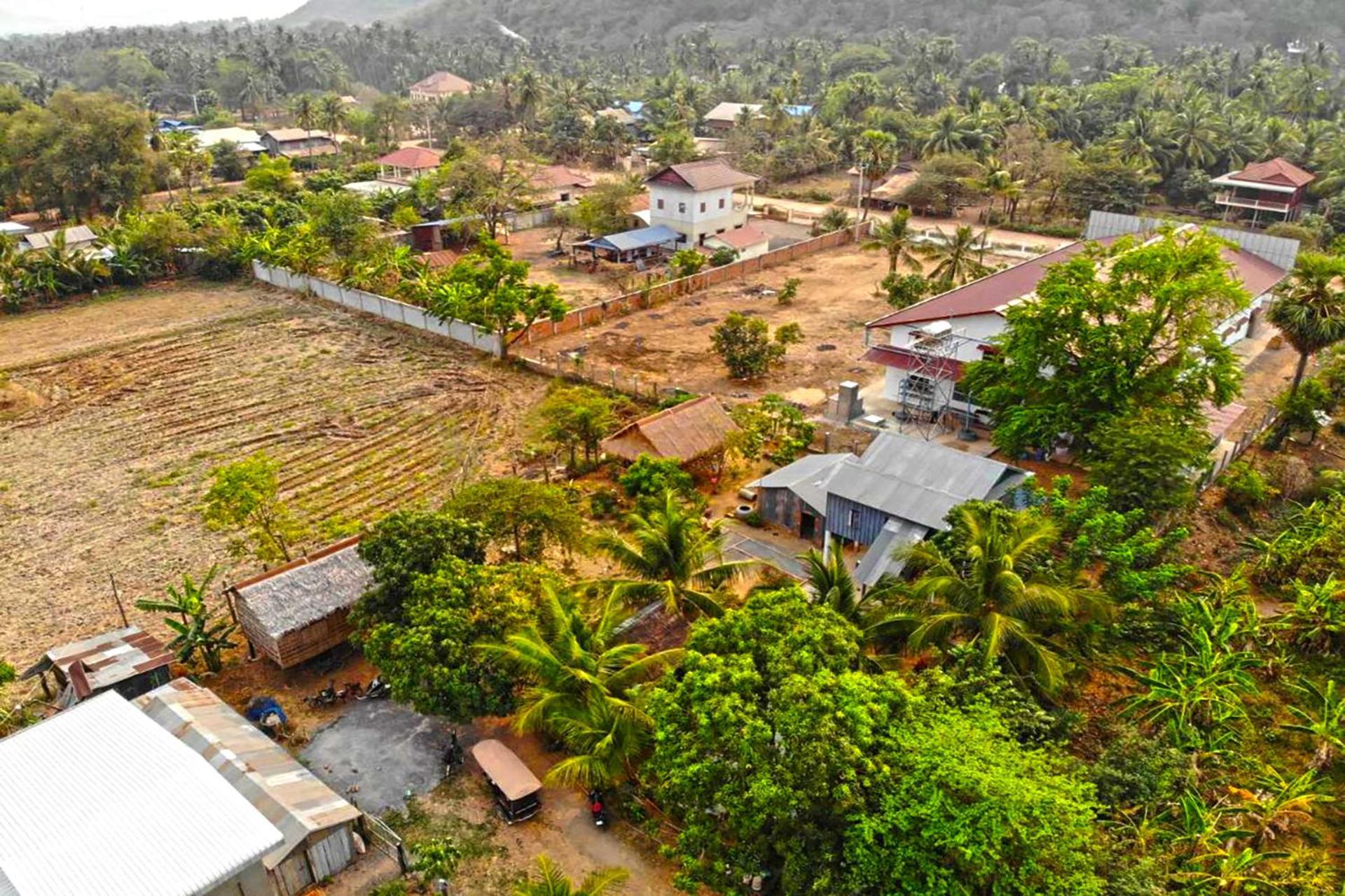 Family Batcave Homestay Battambang Exteriör bild