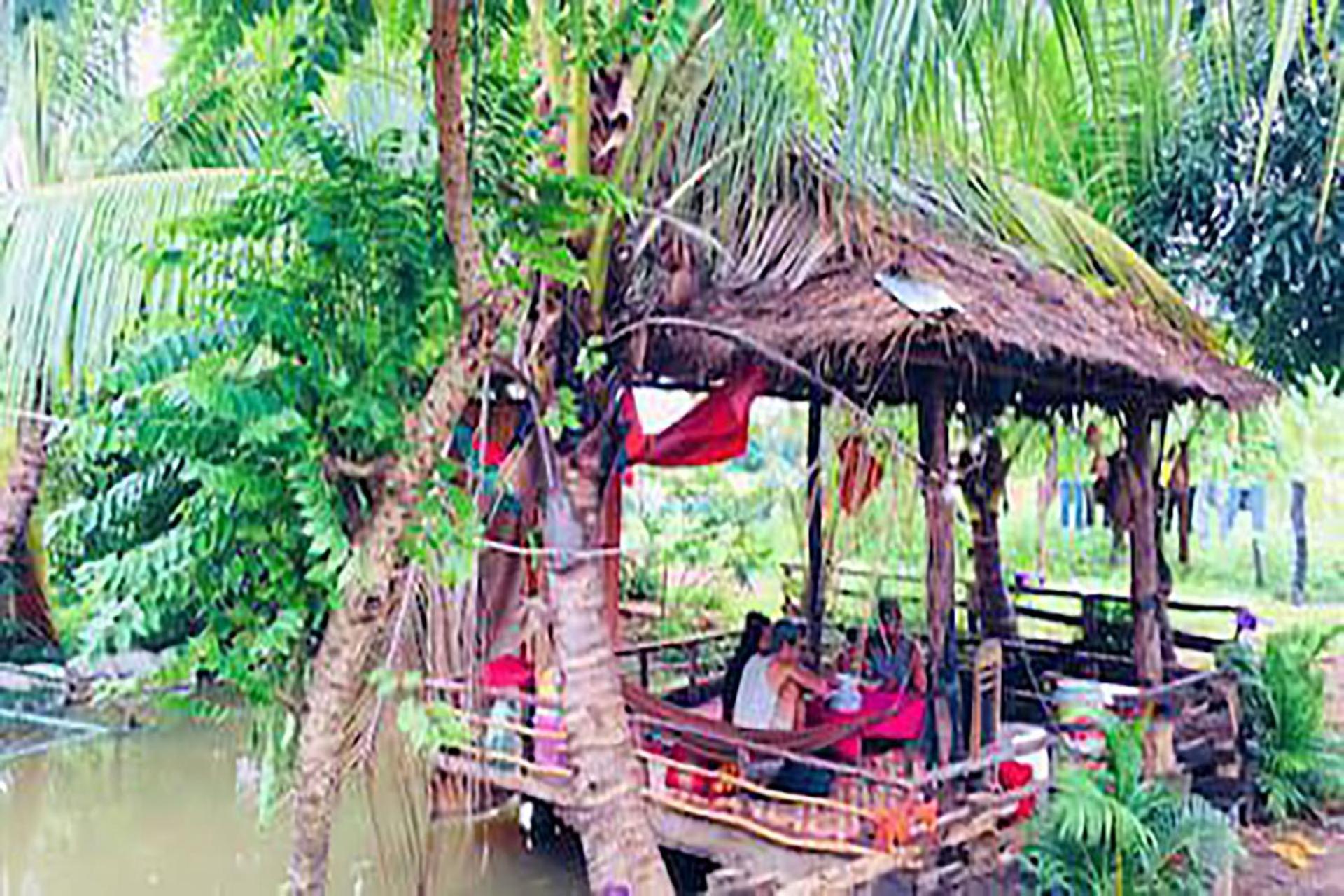 Family Batcave Homestay Battambang Exteriör bild