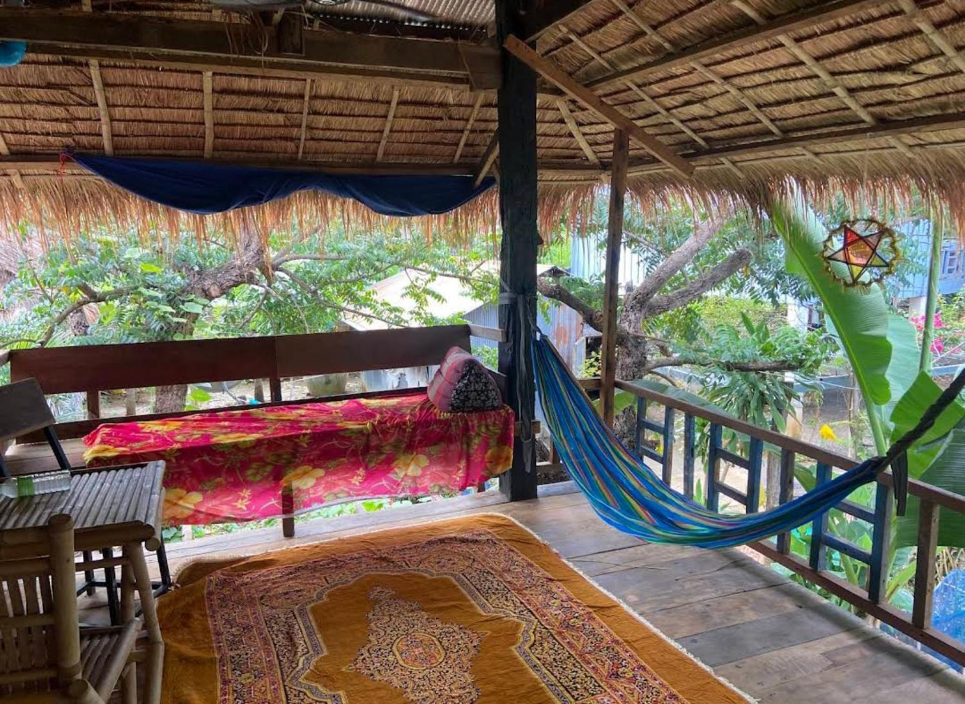 Family Batcave Homestay Battambang Exteriör bild