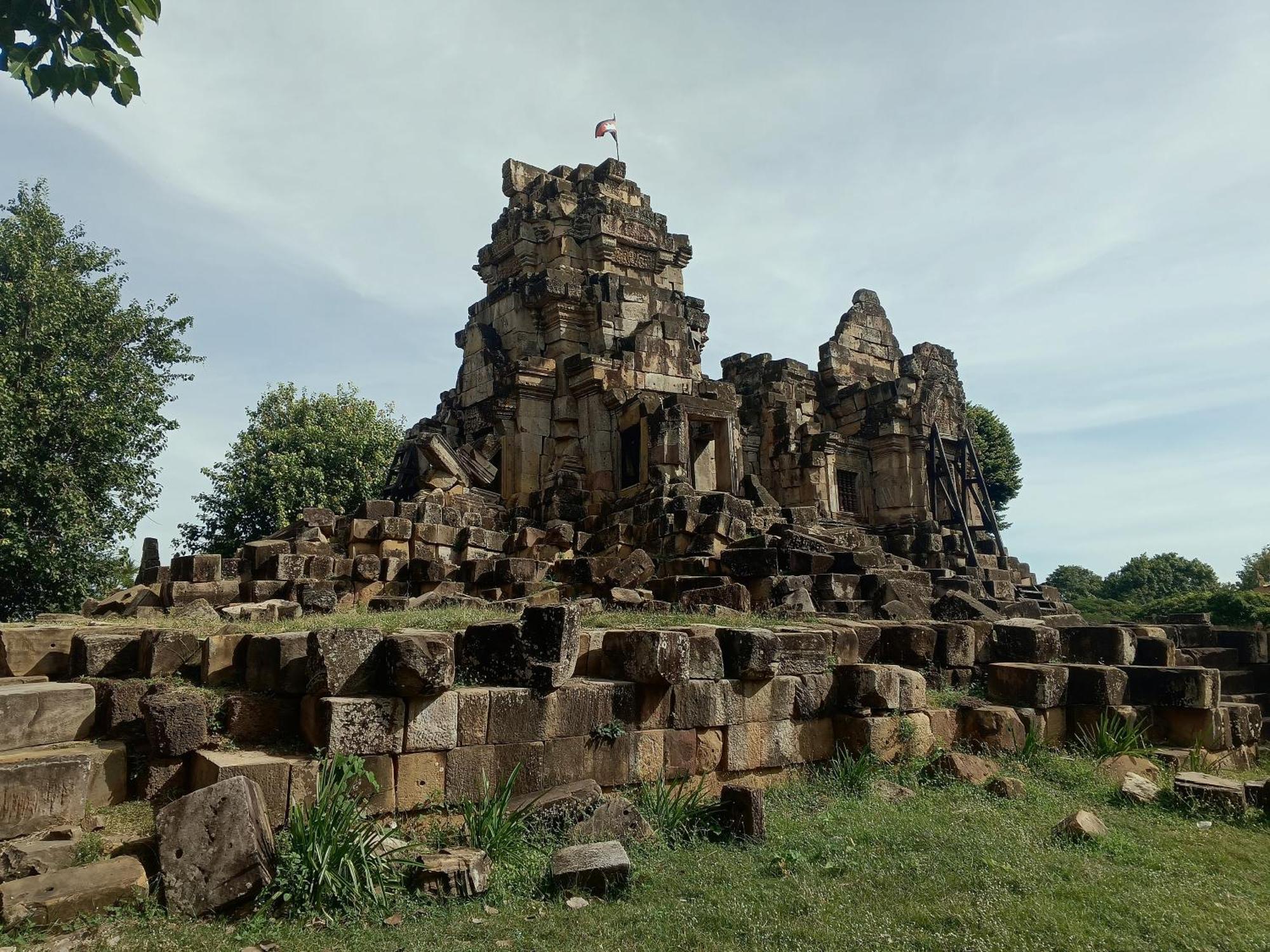 Family Batcave Homestay Battambang Exteriör bild